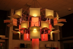 Xenian Lighting Chair Chanderlier